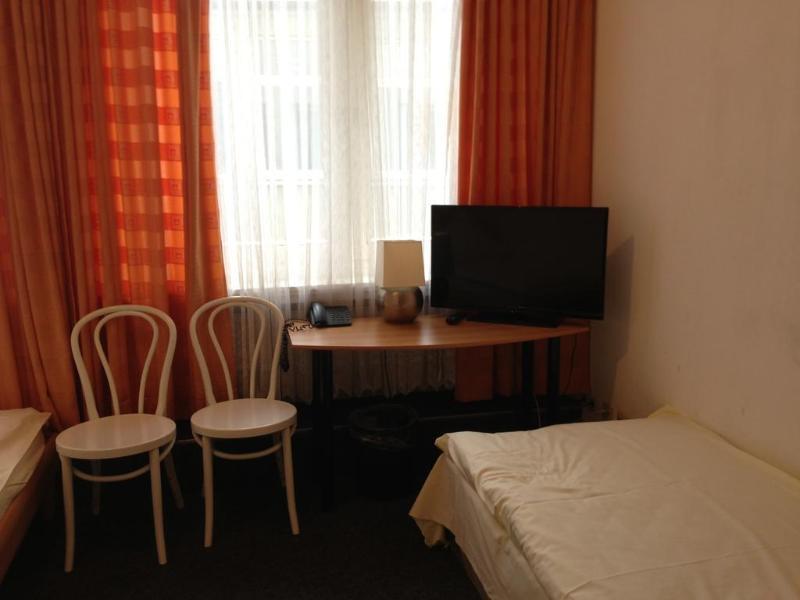 Hotel Schwarzer Bär Hannover Exterior foto