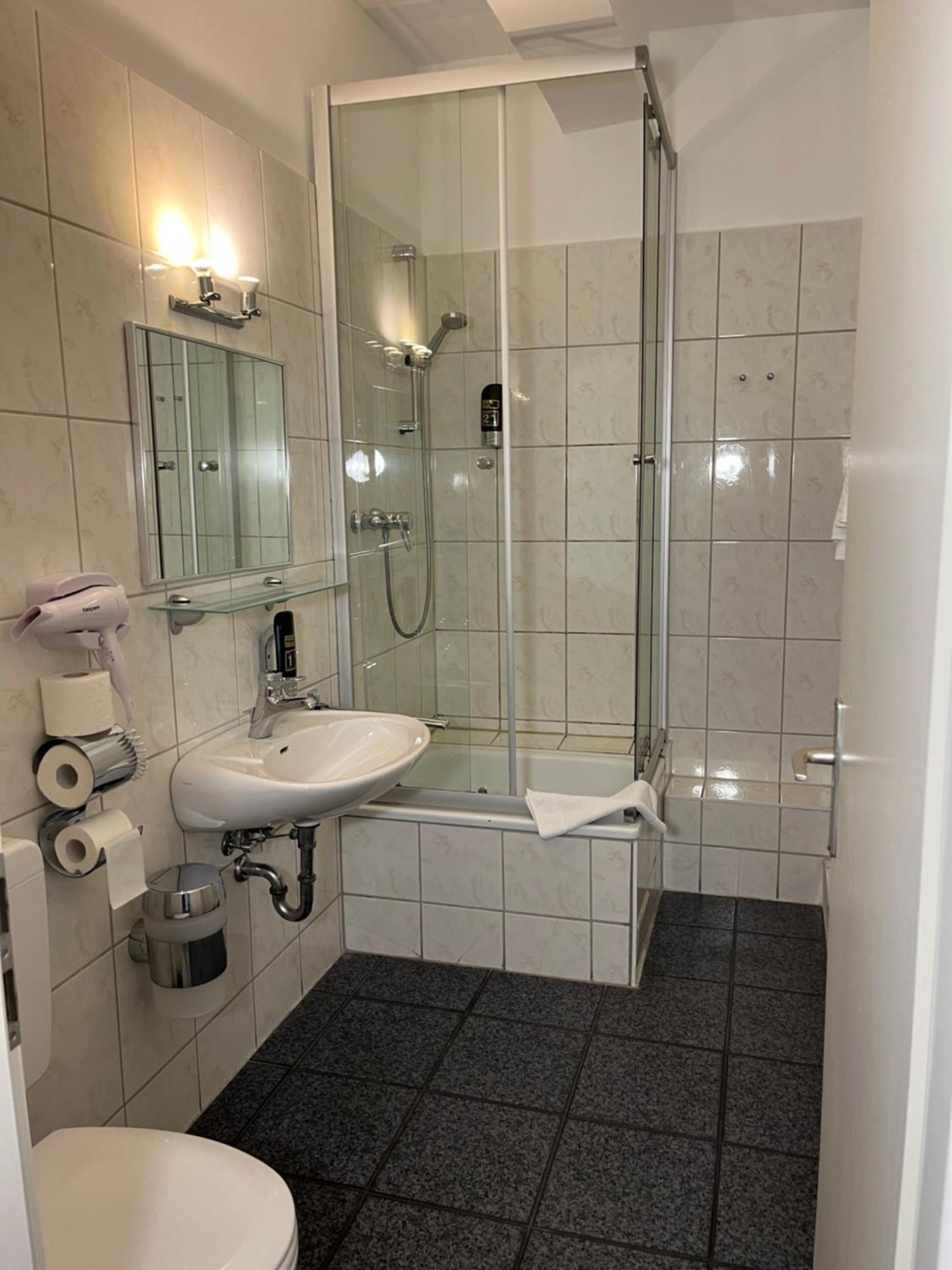 Hotel Schwarzer Bär Hannover Exterior foto